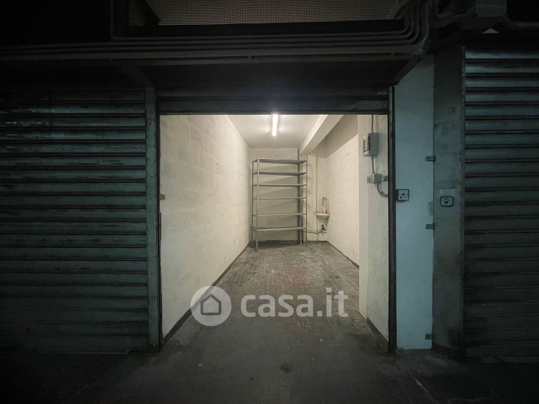 Garage/Posto auto in Vendita in Via Pegli a Genova