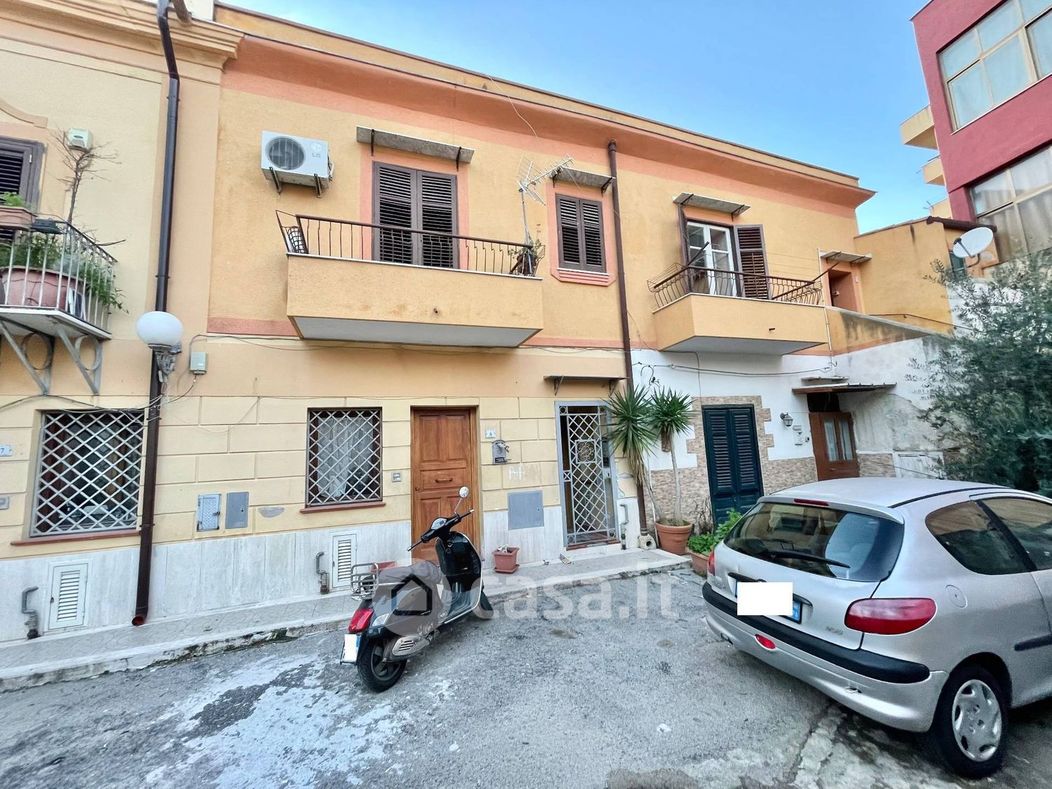 Appartamento in Vendita in Cortile Giammona 6 a Palermo