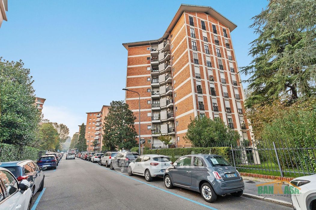 Appartamento in Vendita in Via Giovanni Cimabue 4 a Milano