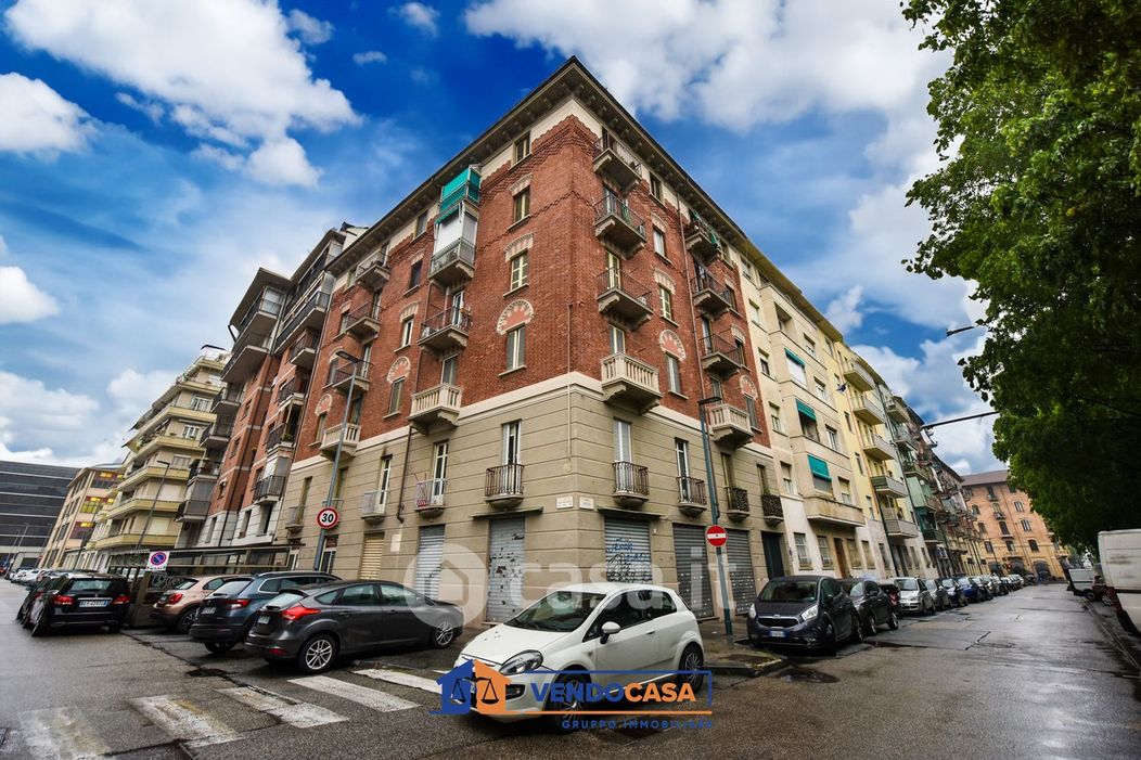 Appartamento in Vendita in Corso Spezia 15 a Torino