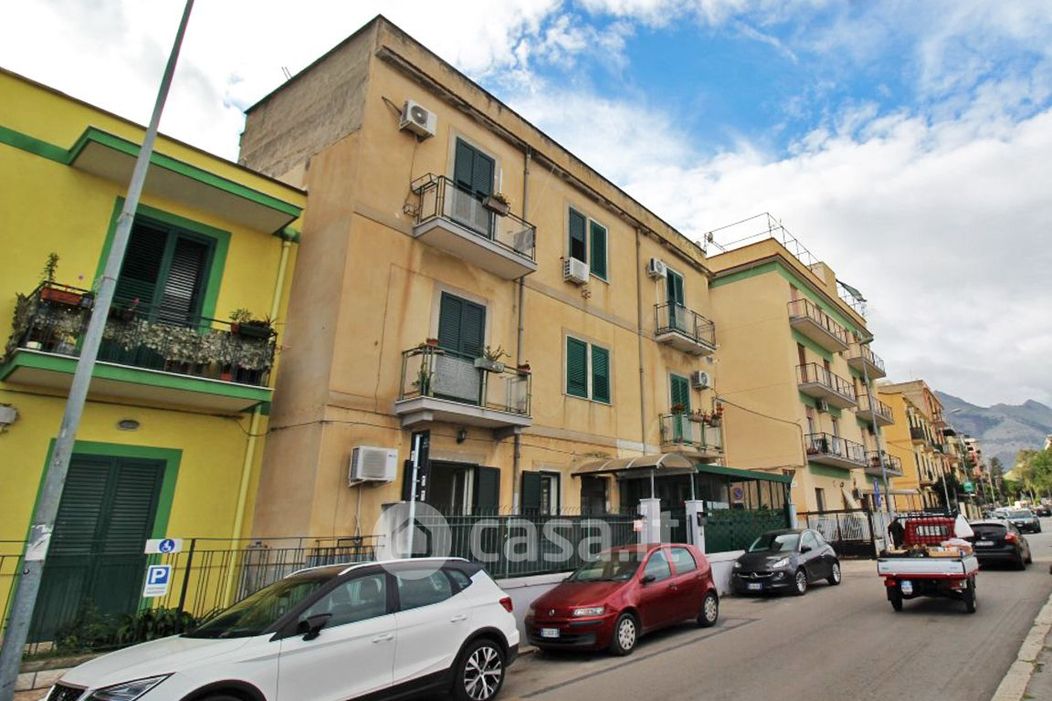 Appartamento in Vendita in Via Perpignano 302 a Palermo