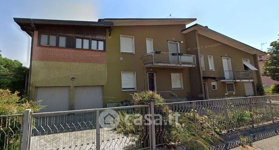 Appartamento in Vendita in Via E. Galli 6 a Albuzzano