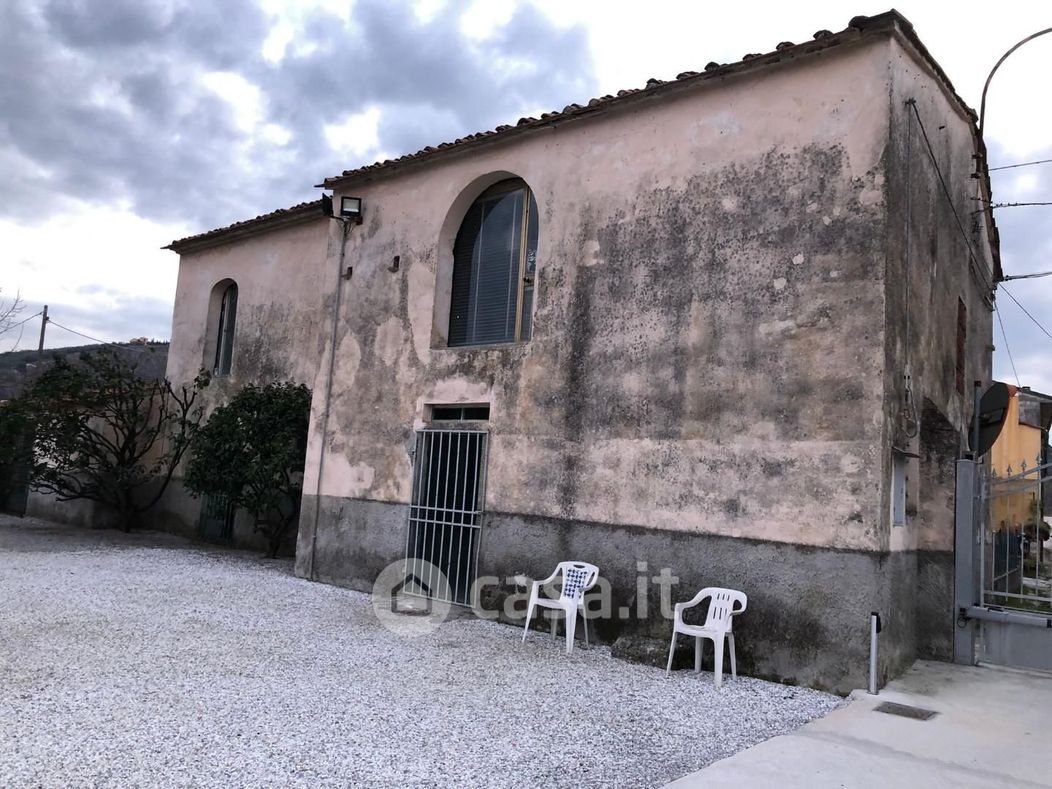 Rustico/Casale in Vendita in a San Giuliano Terme