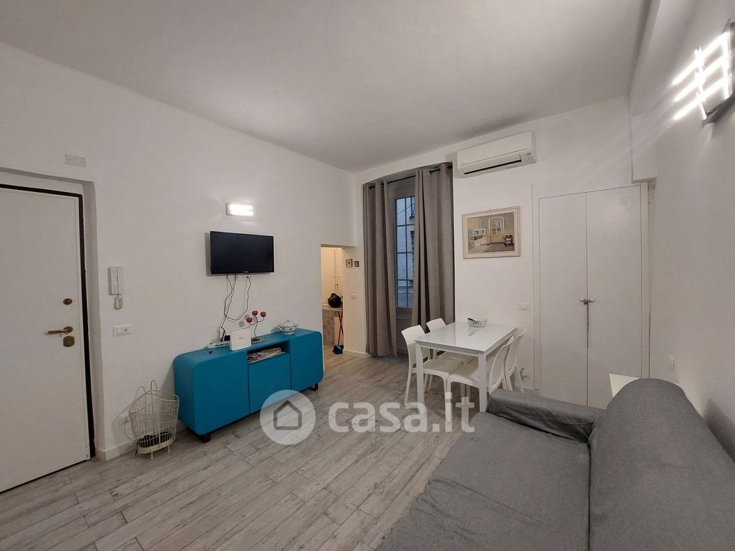 Appartamento in Vendita in Via San Luca 3 a Genova