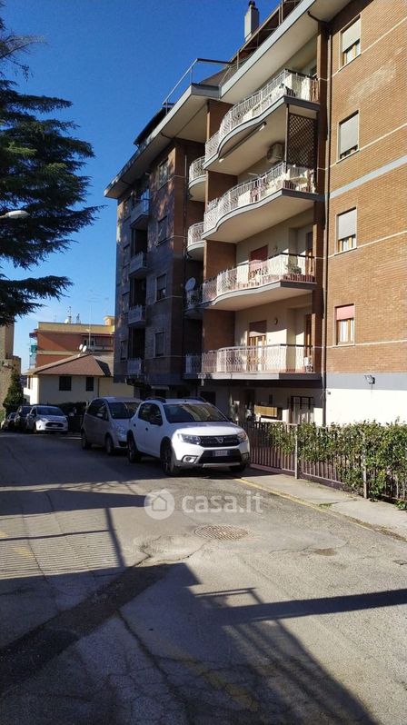 Appartamento in Vendita in Via Torre San Biele a Viterbo