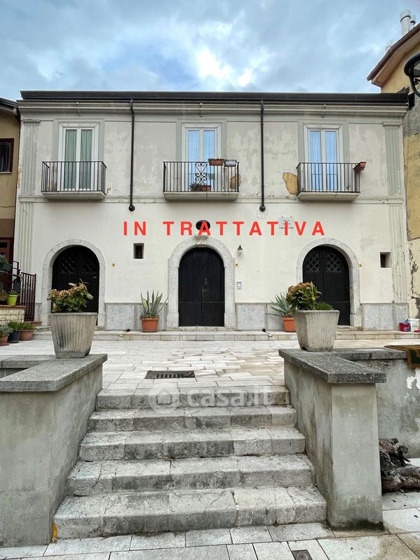 Villa in Vendita in Via Palazzo a Avellino
