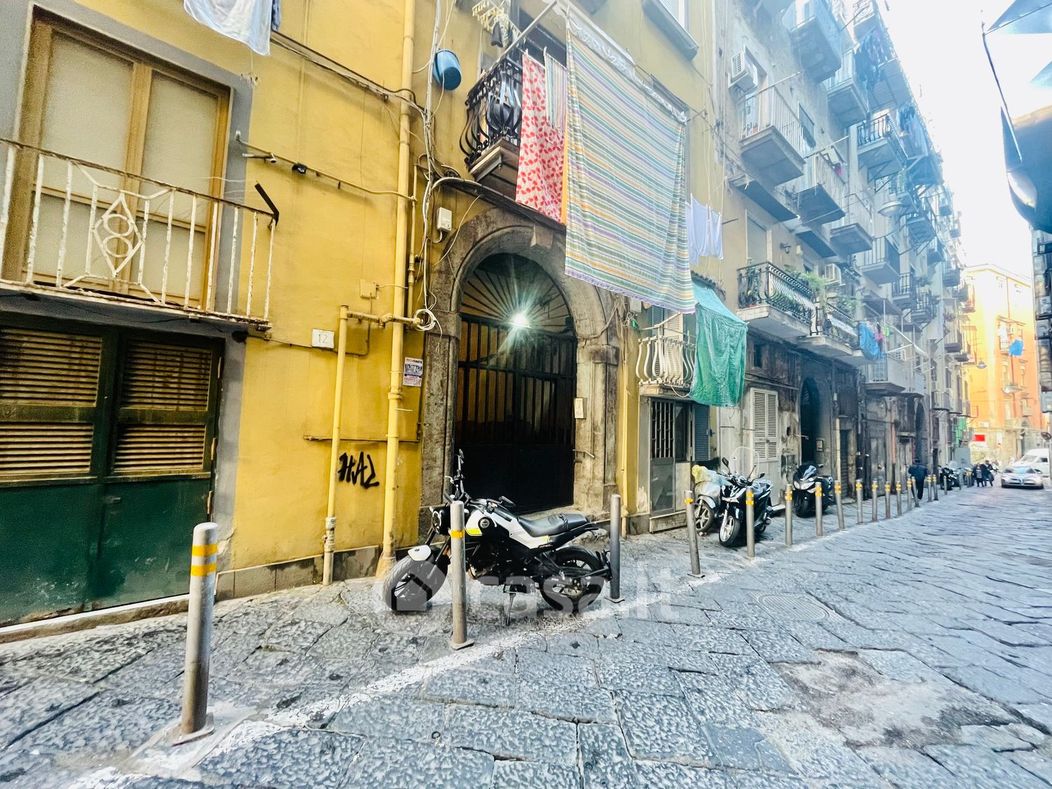 Negozio/Locale commerciale in Vendita in Vico Pellegrini 13 a Napoli