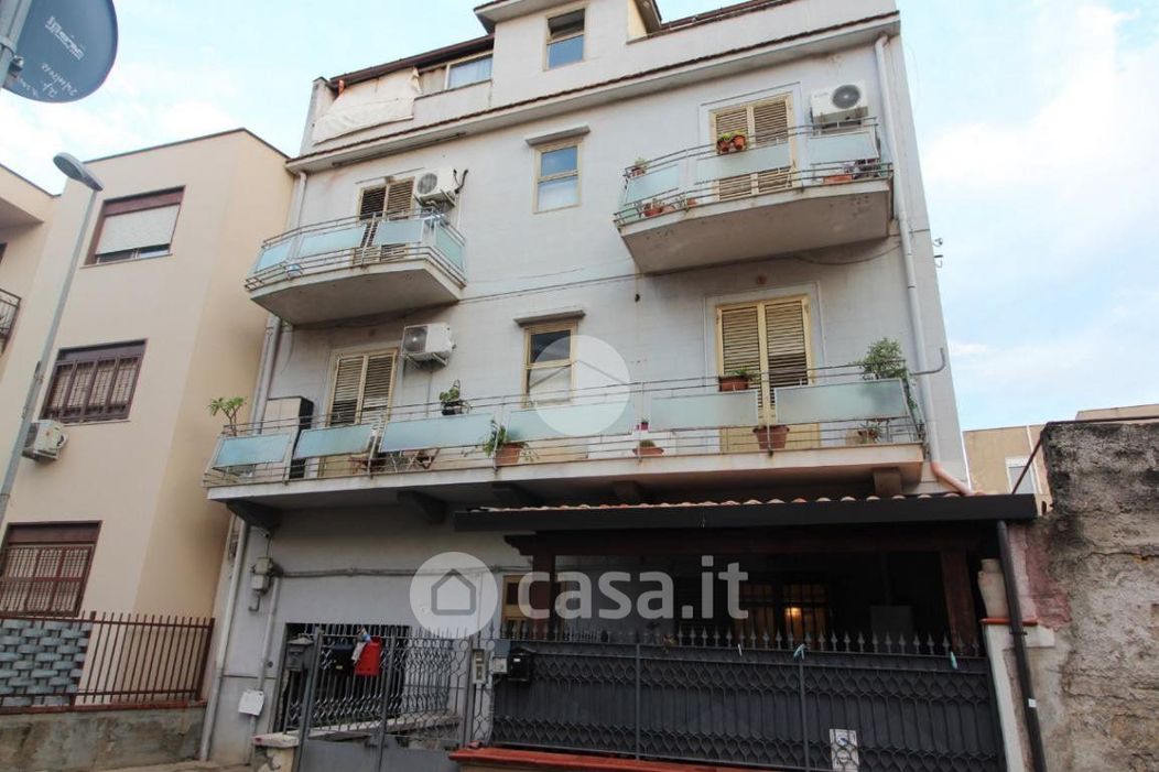 Appartamento in Vendita in Via Trabucco 107 a Palermo