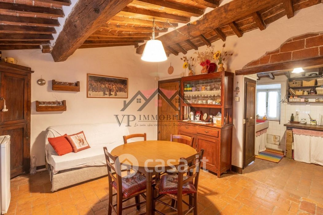 Appartamento in Vendita in a Castelnuovo di Val di Cecina