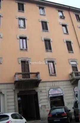 Appartamento in Vendita in Via Arquà a Milano