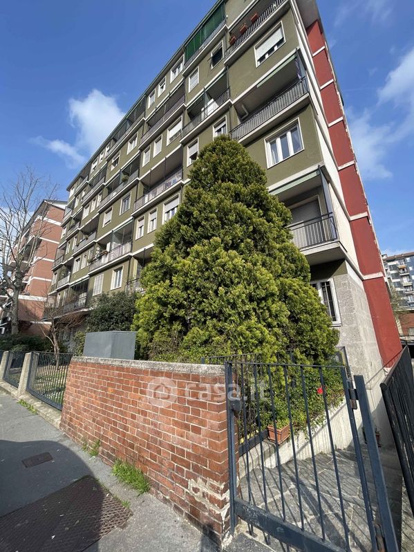 Appartamento in Vendita in Via Claudio Debussy 8 a Milano