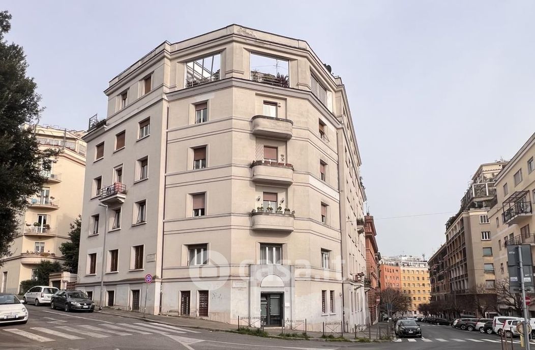 Appartamento in Vendita in Via Panaro a Roma