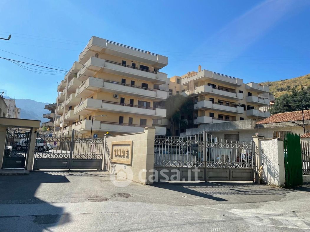 Appartamento in Vendita in Via Comunale Camaro 183 a Messina