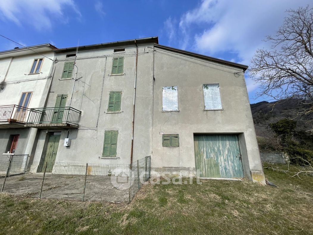 Rustico/Casale in Vendita in Località Berni a Bardi