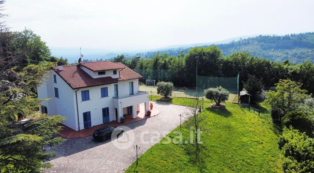 Villa in Vendita in Località Chiassa Superiore a Arezzo
