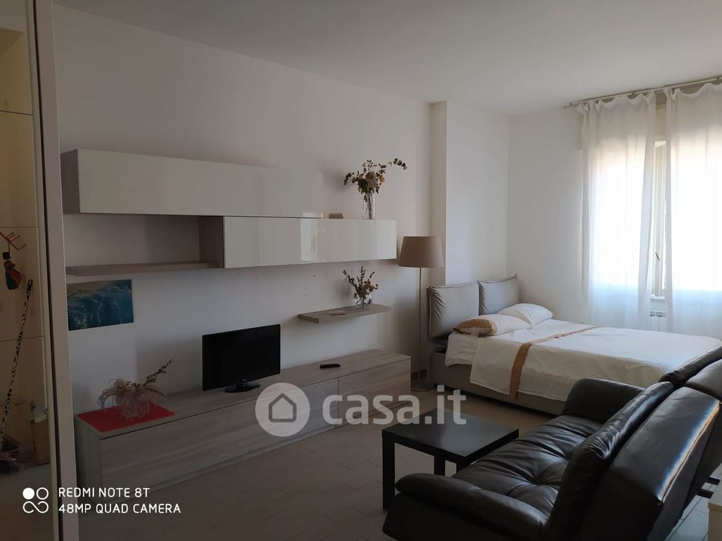Appartamento in Affitto in Via Ernesto Calindri a Milano