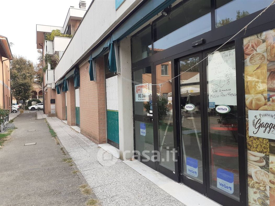 Negozio/Locale commerciale in Affitto in a Castelfranco Emilia