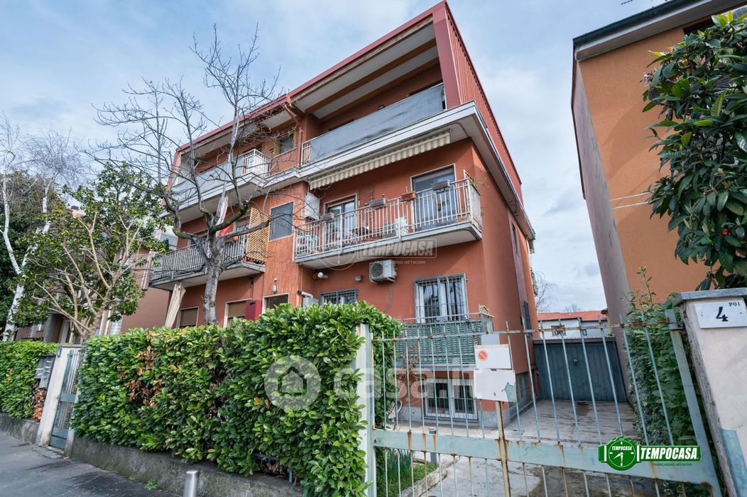 Appartamento in Vendita in Via Tremiti 4 a Milano