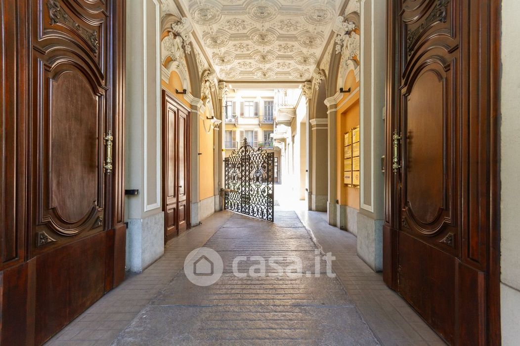 Appartamento in Vendita in Corso Galileo Ferraris 26 a Torino