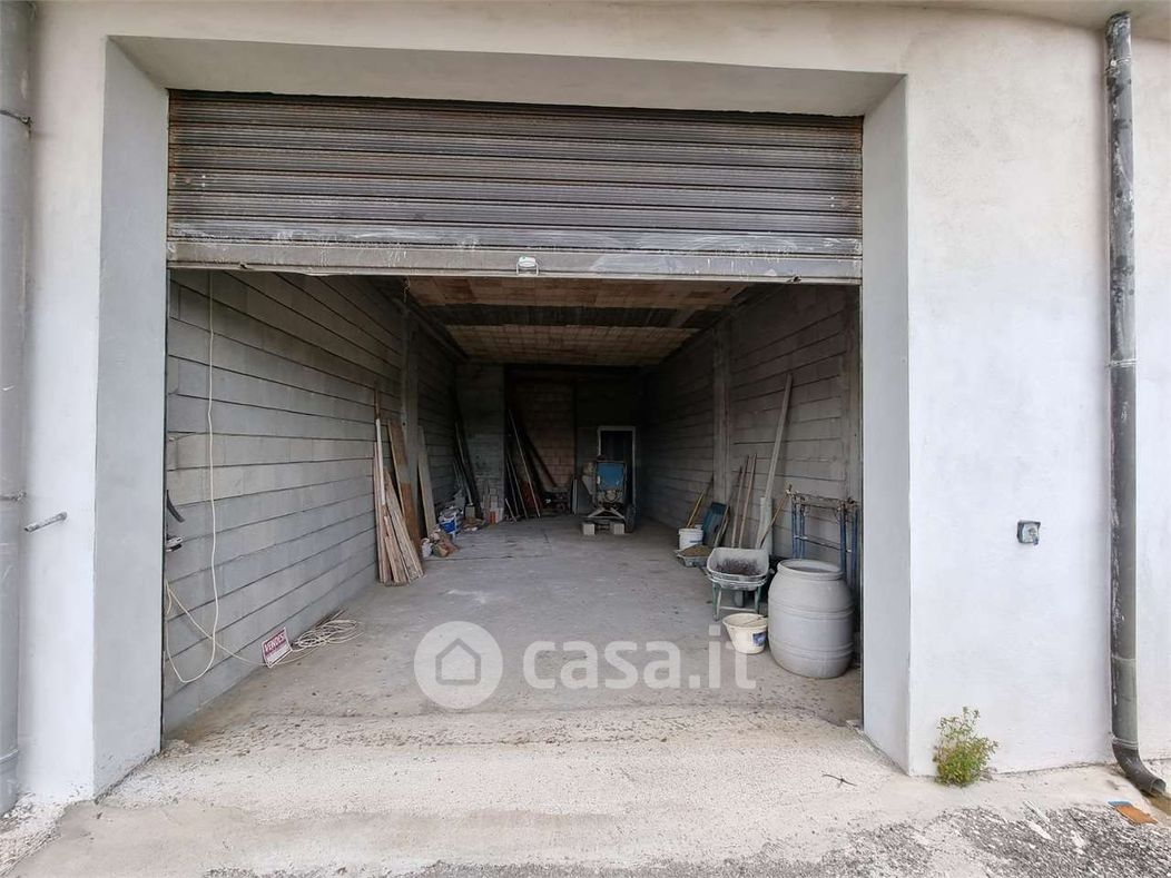 Garage/Posto auto in Vendita in a Squillace