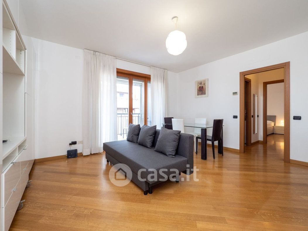 Appartamento in Vendita in Viale Famagosta 59 a Milano
