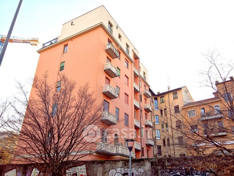 Appartamento in Affitto in Via Francesco Caracciolo 95 a Milano