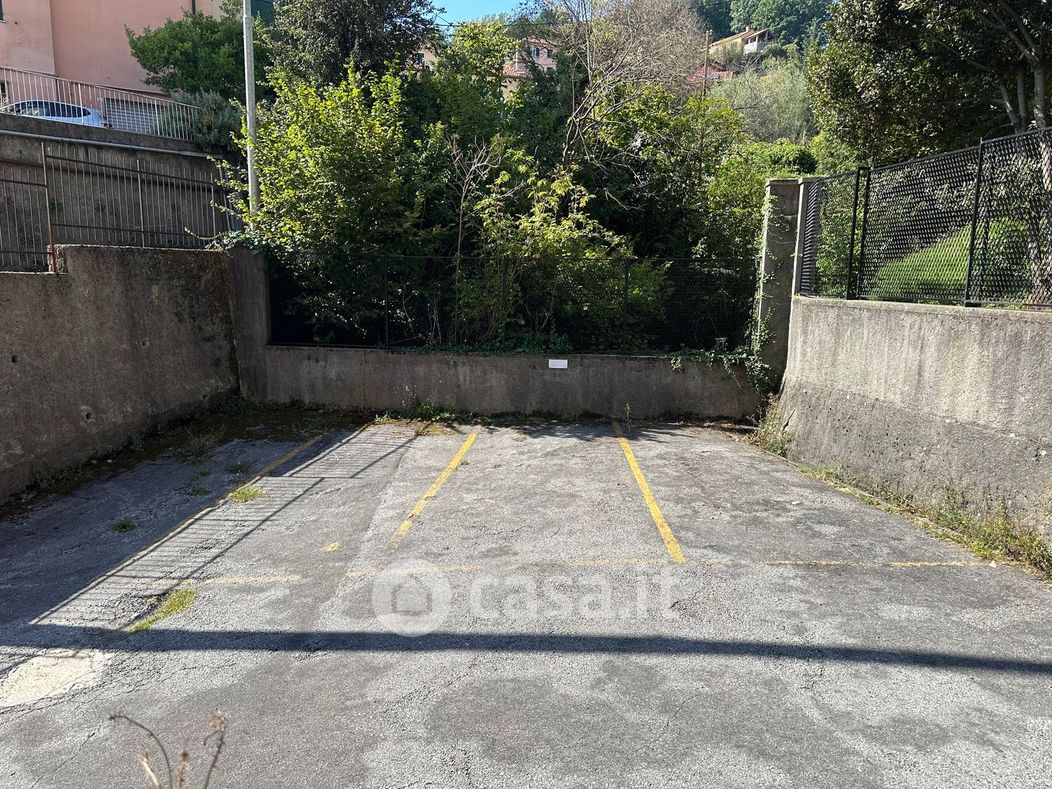 Garage/Posto auto in Vendita in Via Coni Zugna a Genova