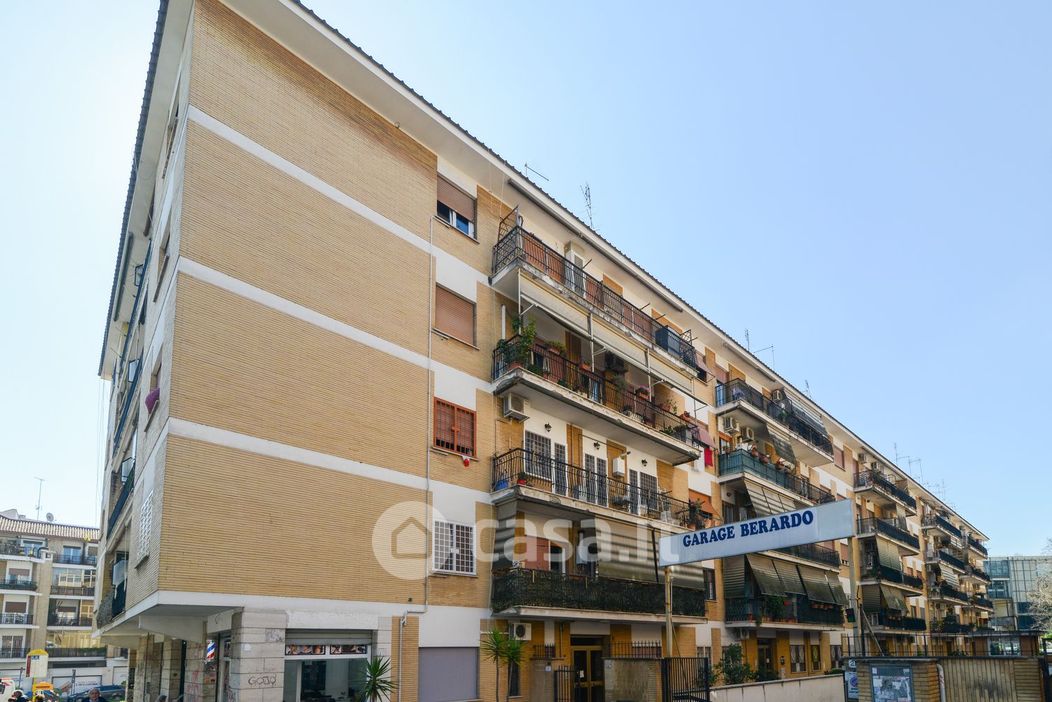 Appartamento in Vendita in Piazza Piero Puricelli 20 a Roma
