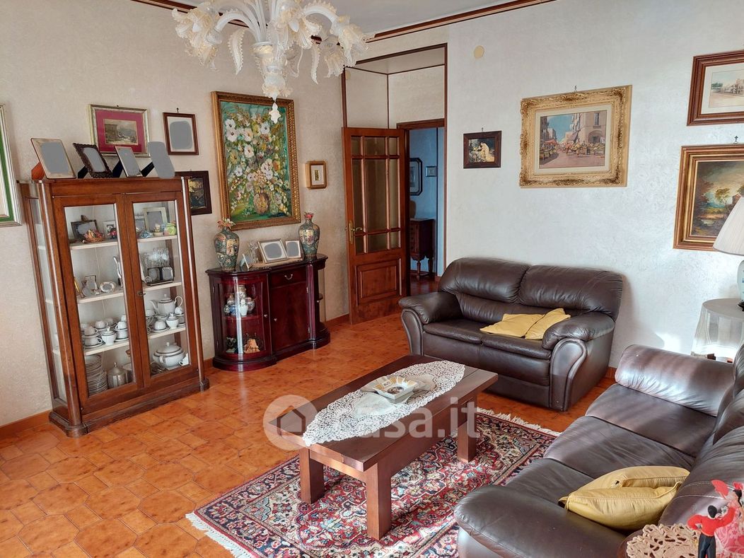 Appartamento in Vendita in Via Nicola de Roggiero a Trani