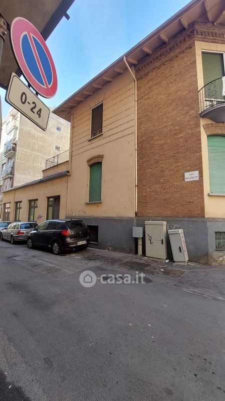 Casa Bi/Trifamiliare in Vendita in Via Giovanni Pascoli 7 a Asti