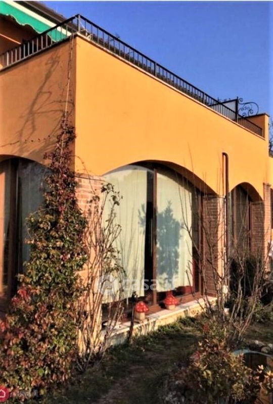 Casa Bi/Trifamiliare in Vendita in Strada della Torraccia 1 a Perugia