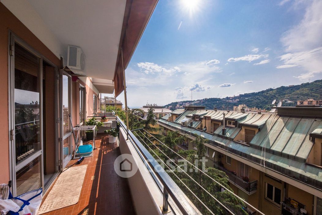 Appartamento in Vendita in Ischia 30 a Genova