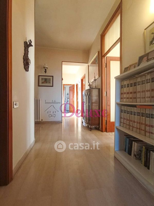 Appartamento in Vendita in Via Ghino Valenti a Macerata