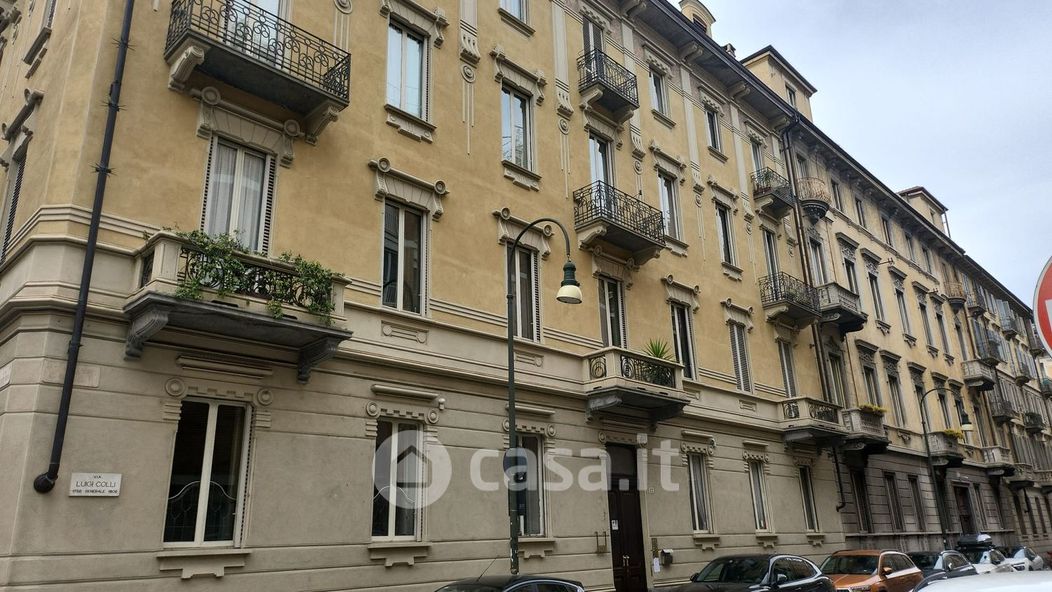 Appartamento in Vendita in Via Luigi Leonardo Colli 12 a Torino
