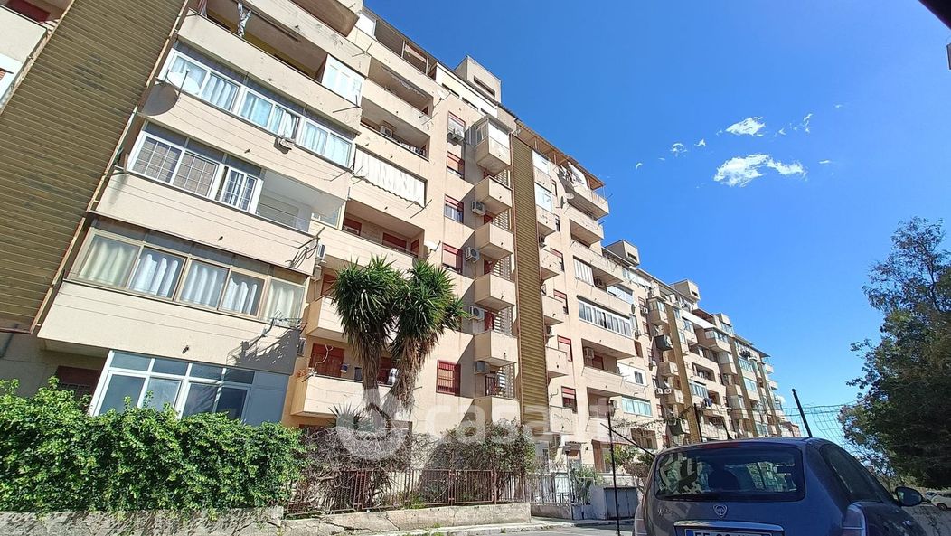 Appartamento in Vendita in Via Cartagine 12 a Palermo