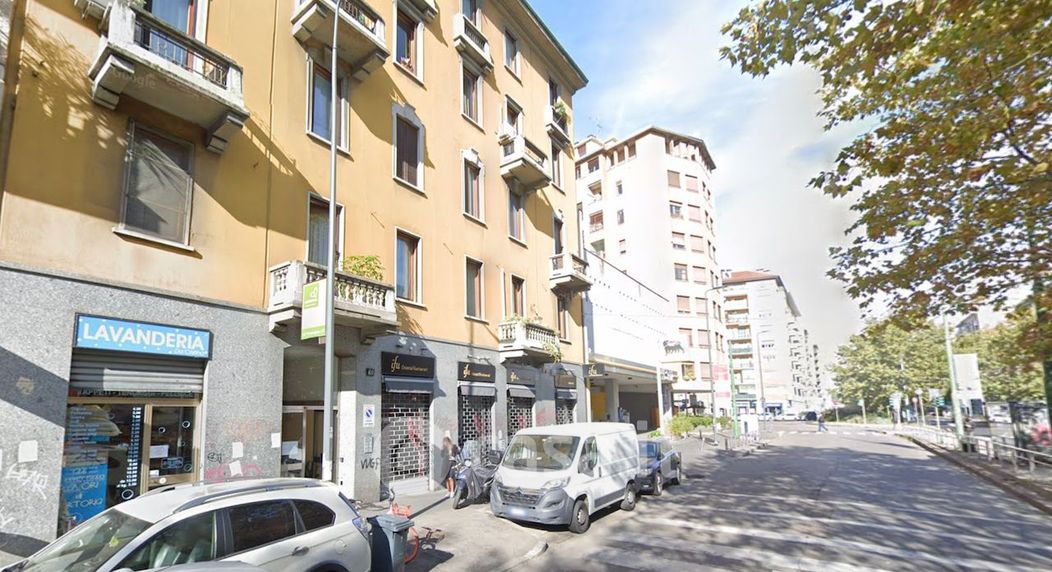 Negozio/Locale commerciale in Vendita in Viale Misurata 60 a Milano