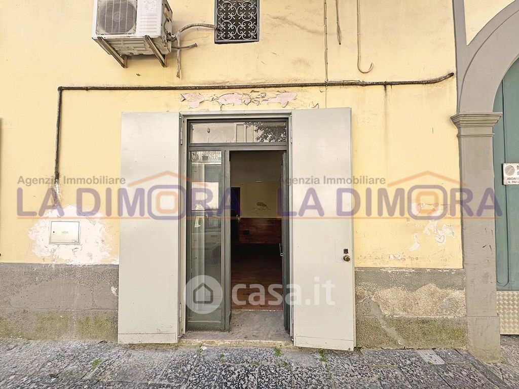 Negozio/Locale commerciale in Affitto in Via Magenta a Aversa