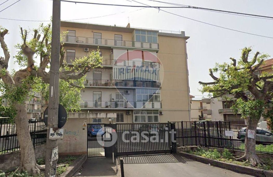 Negozio/Locale commerciale in Vendita in Via Galermo 124 a Catania
