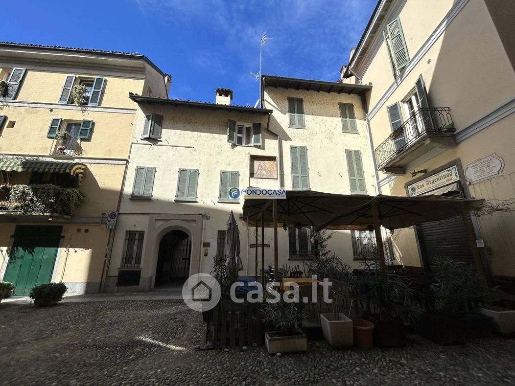 Appartamento in Vendita in Via Villa Glori 8 a Pavia