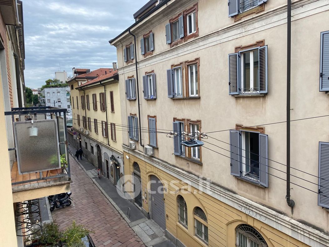 Appartamento in Affitto in Via TORTONA a Milano