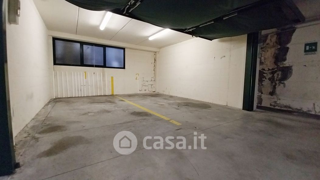 Garage/Posto auto in Affitto in Via Vernazza 73 a Genova