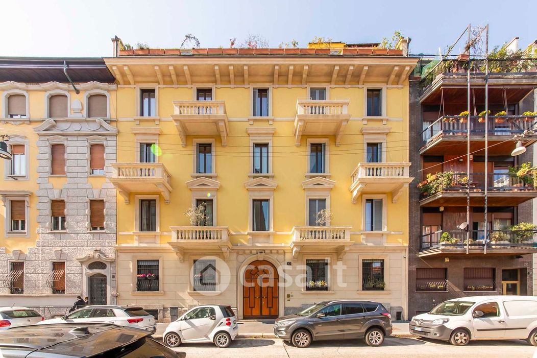 Appartamento in Vendita in Via Camillo Hajech 13 a Milano