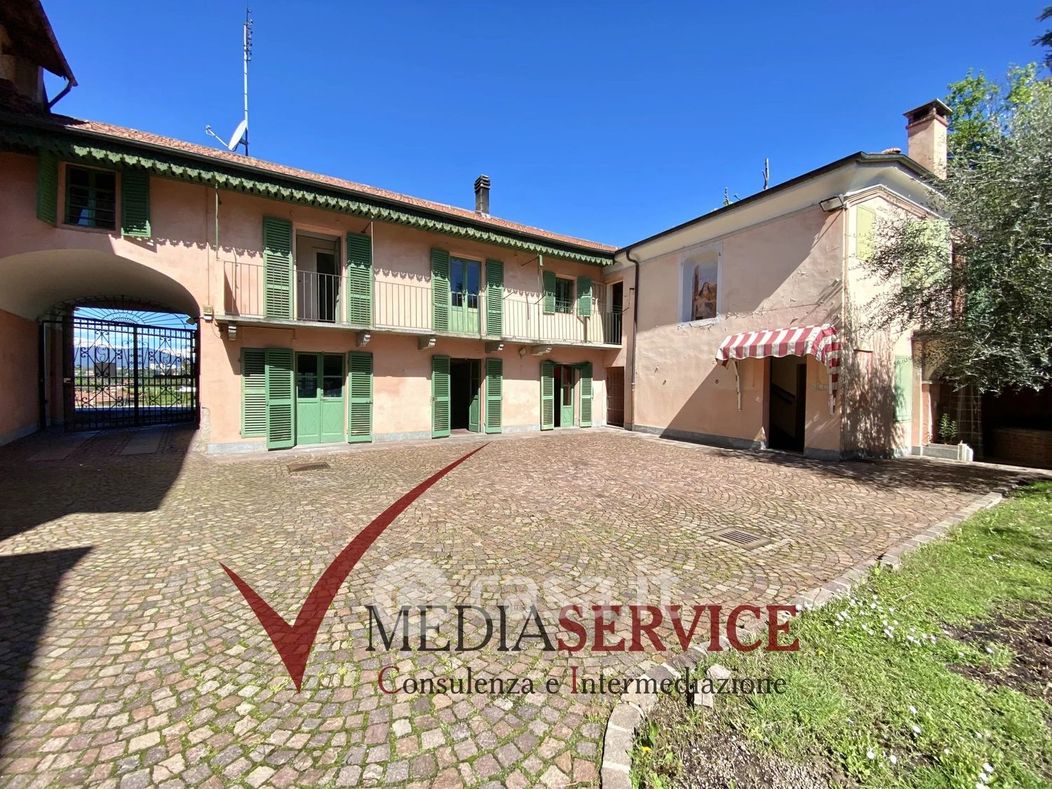 Villa in Vendita in Via della Ripa 35 a Cuneo