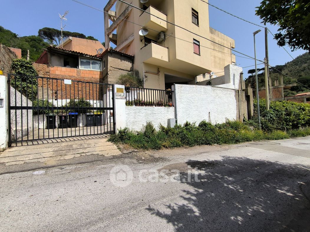 Appartamento in Vendita in Strada San Michele - Portella Castanea 1 a Messina