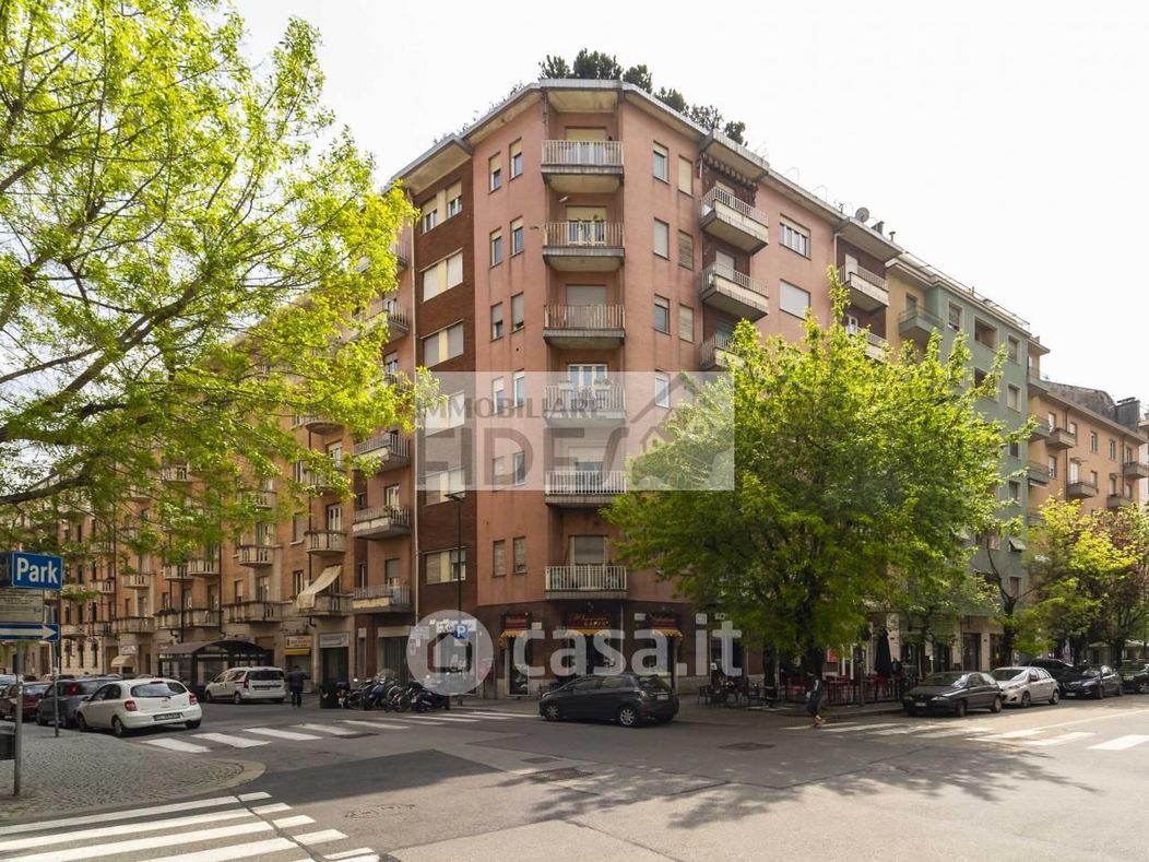Appartamento in Vendita in Via Fratelli Carle 47 a Torino