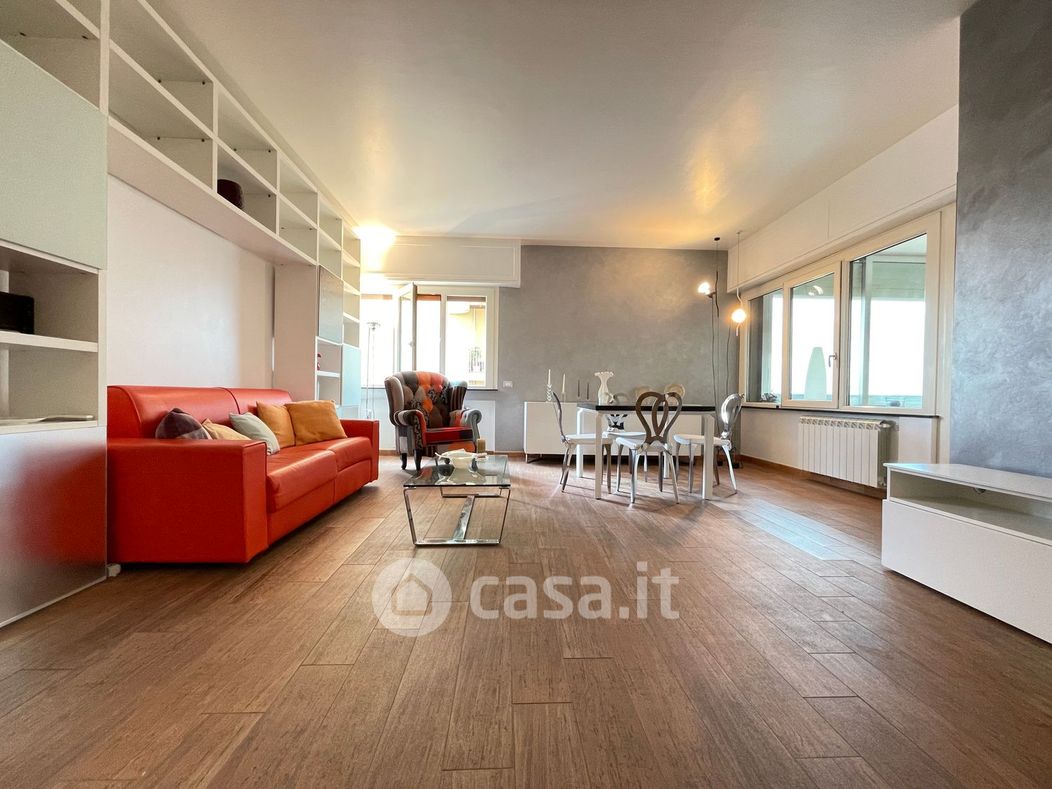 Appartamento in Affitto in Via Salvatore Puglisi 9 a Palermo