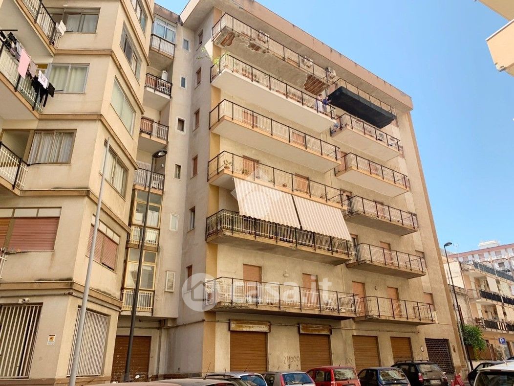 Appartamento in Vendita in Via Michele Cipolla 106 a Palermo