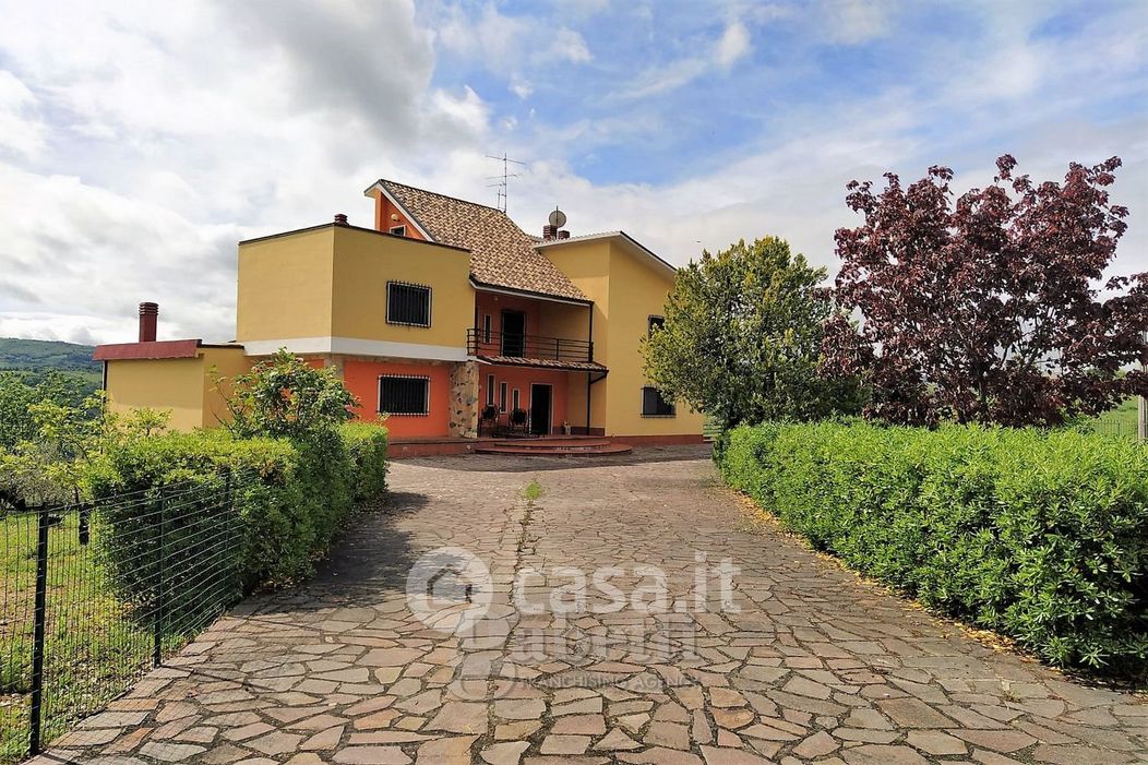 Villa in Vendita in Contrada Colli a Campobasso