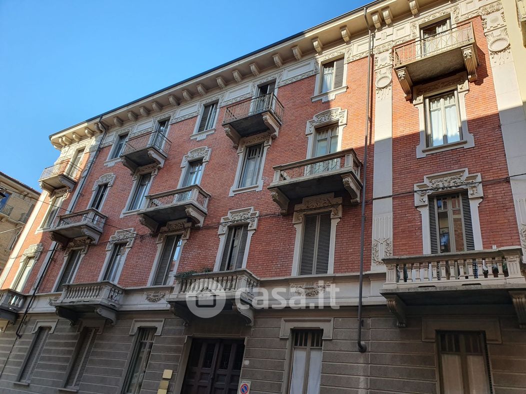 Appartamento in Vendita in Via schina a Torino