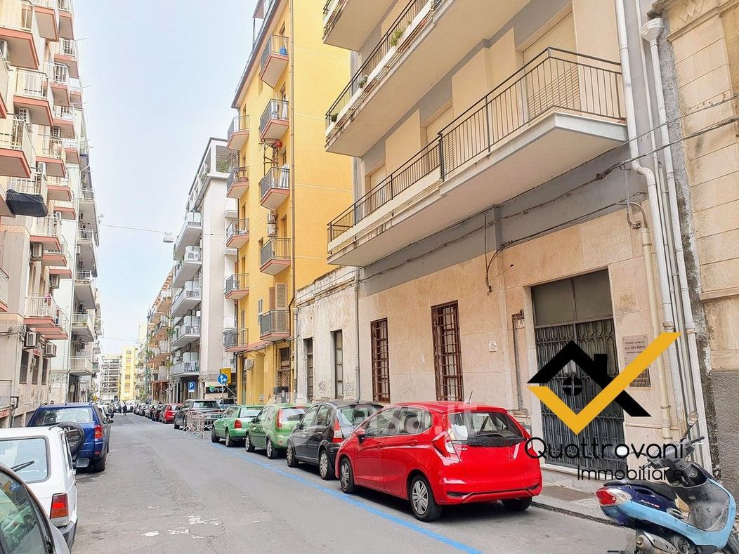 Appartamento in Vendita in Via Genova a Catania